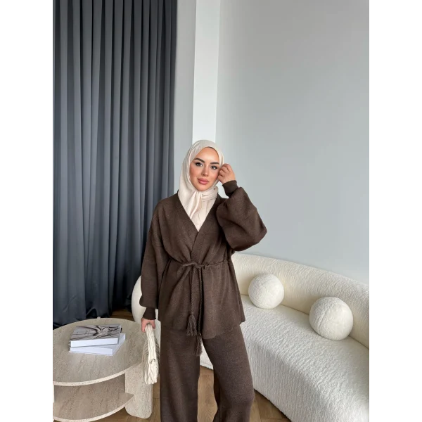 Sursula Ön Bağlamalı Triko Takım - Kahve