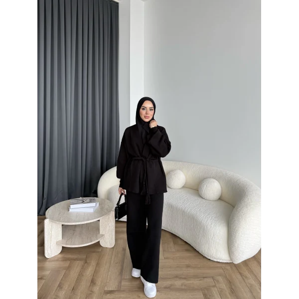 Sursula Ön Bağlamalı Triko Takım - Siyah