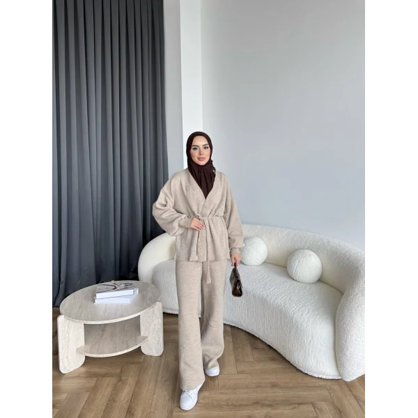 Sursula Ön Bağlamalı Triko Takım - Vizon