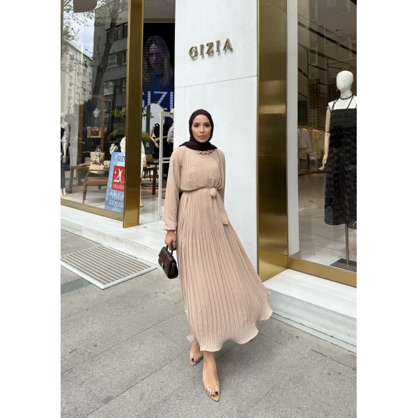 Talia Piliseli Şifon Elbise - Bej