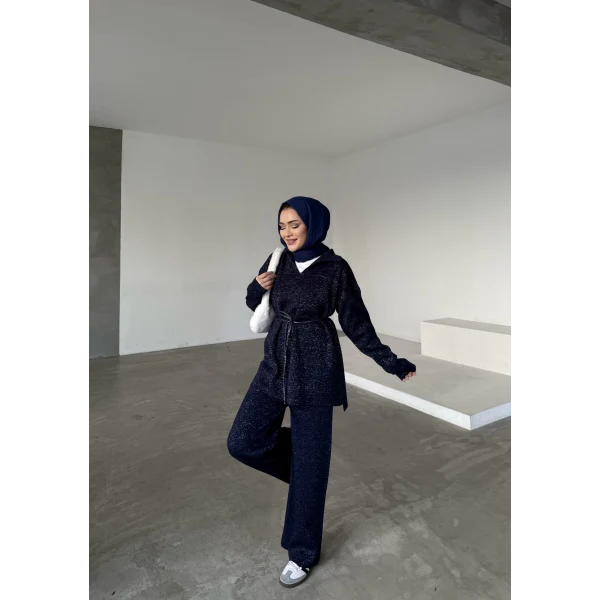 V Yaka Simli Triko Takım - Lacivert