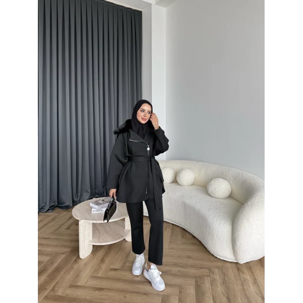 Vare Yakası Kürklü Scuba Takım - Siyah