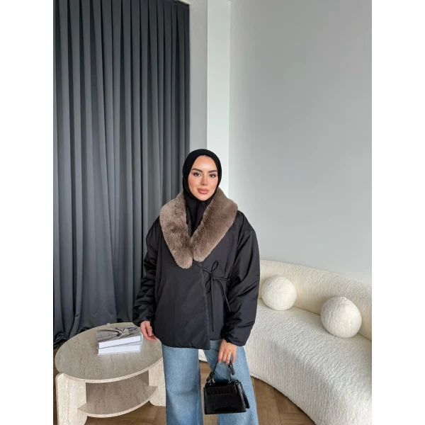 Wilma Kürk Detaylı Mont - Siyah