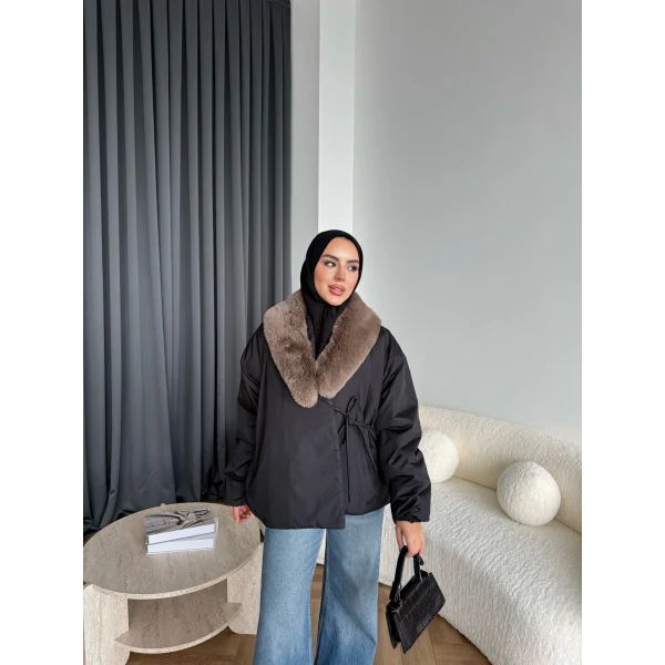 Wilma Kürk Detaylı Mont - Siyah