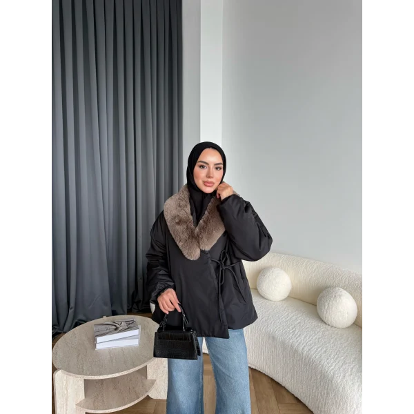 Wilma Kürk Detaylı Mont - Siyah