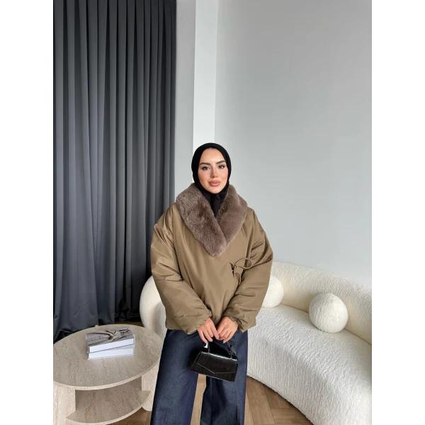 Wilma Kürk Detaylı Mont - Zeytin Yeşil