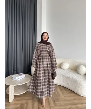 Belden Oturtmalı Kareli Elbise