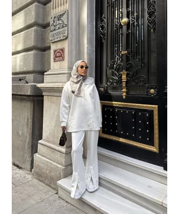 Kamar Düğmeli Takım - Beyaz