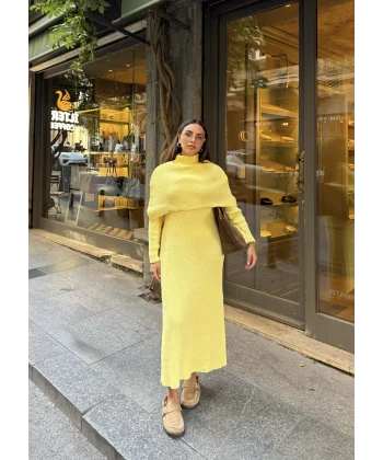 Nes Yaka Triko Elbise - Sarı