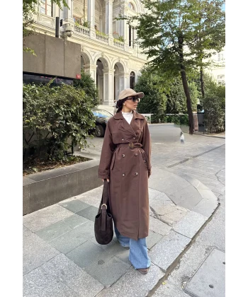 Nesren Arka Kısmı Düğmeli Trenç - Kahve