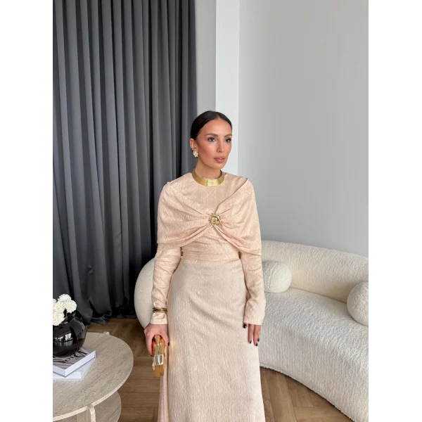 Fuş - Orchid Şal Detaylı Broşlu Elbise - Krem