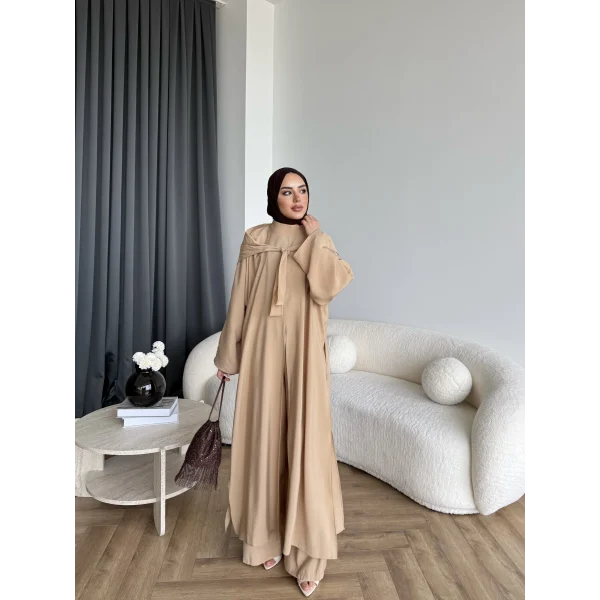 Bel - Zyra Omuz Şallı Yırtmaçlı Takım - Camel