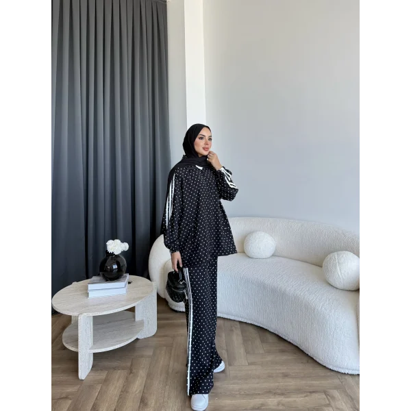 Bel - Limoria Çizgi Detay Puantiyeli Takım - Siyah
