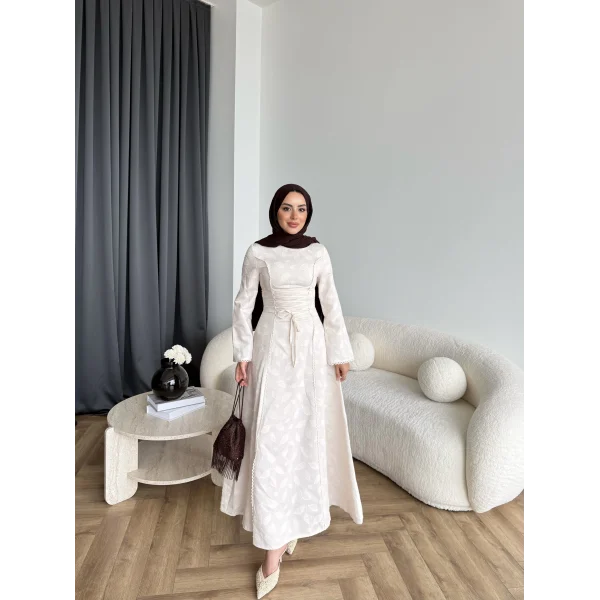 Fuş - Birit Bağlamalı Dantel Elbise - Bej