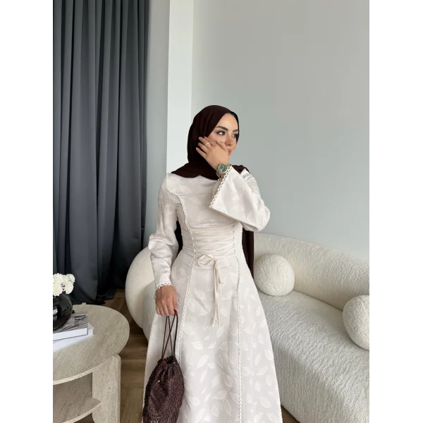 Fuş - Birit Bağlamalı Dantel Elbise - Bej
