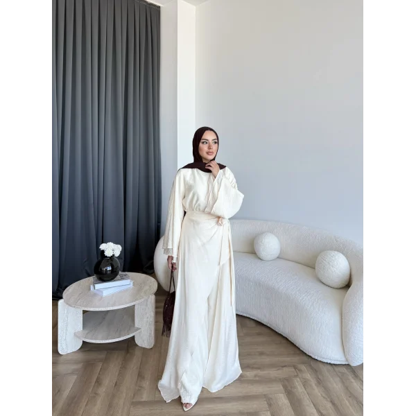 Qu - Arya Pelerinli Pantolonlu Takım - Taş ÖN SİPARİŞ