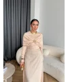 Fuş - Orchid Şal Detaylı Broşlu Elbise - Krem