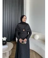 Fuş - Orchid Şal Detaylı Broşlu Elbise - Siyah