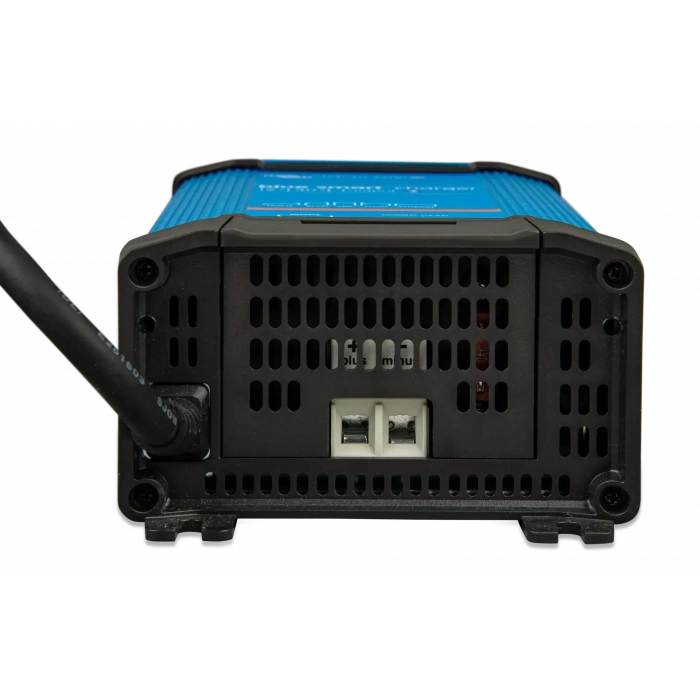 Victron Blue Smart IP22 Charger 220V 12V 30A (1) Akü Şarj Cihazı (BPC123047002)