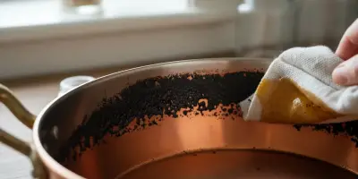 Bakır Reçel Tenceresinden Yanık Şeker Nasıl Çıkarılır?