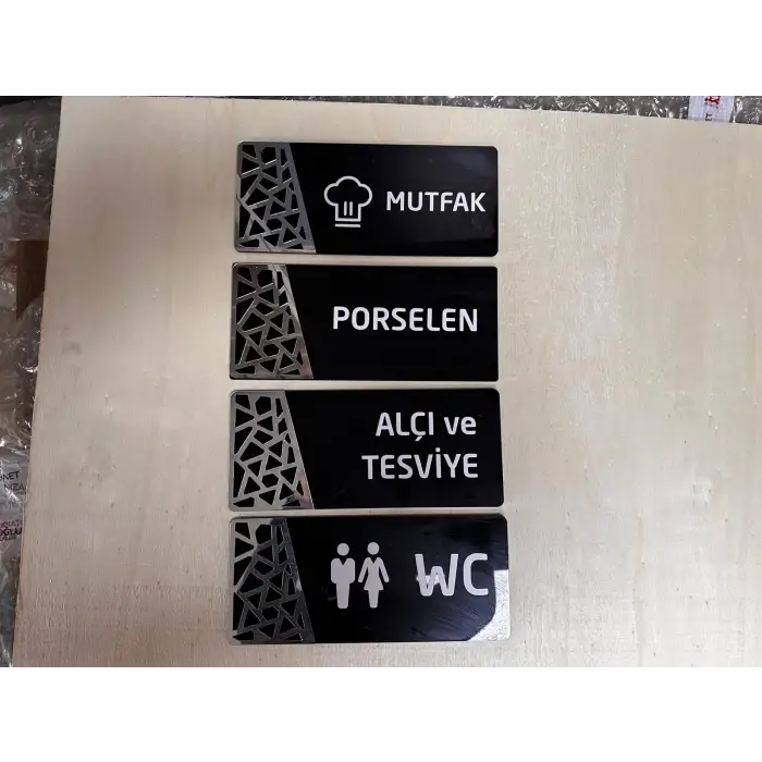 Gümüş Seri Yönlendirme Tabela Levha