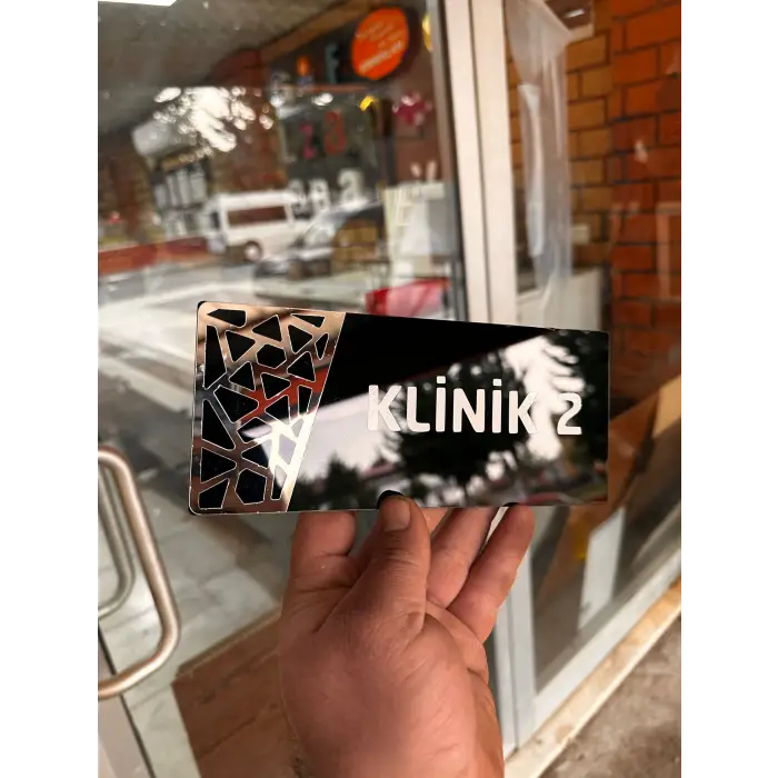 Gümüş Seri Yönlendirme Tabela Levha