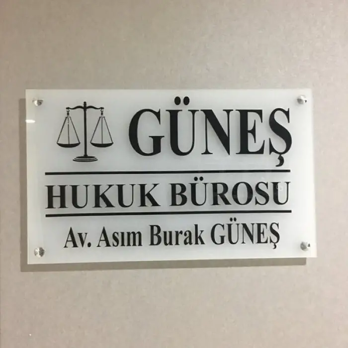 Kabartma Pleksi Kapı ve Duvar Tabelası