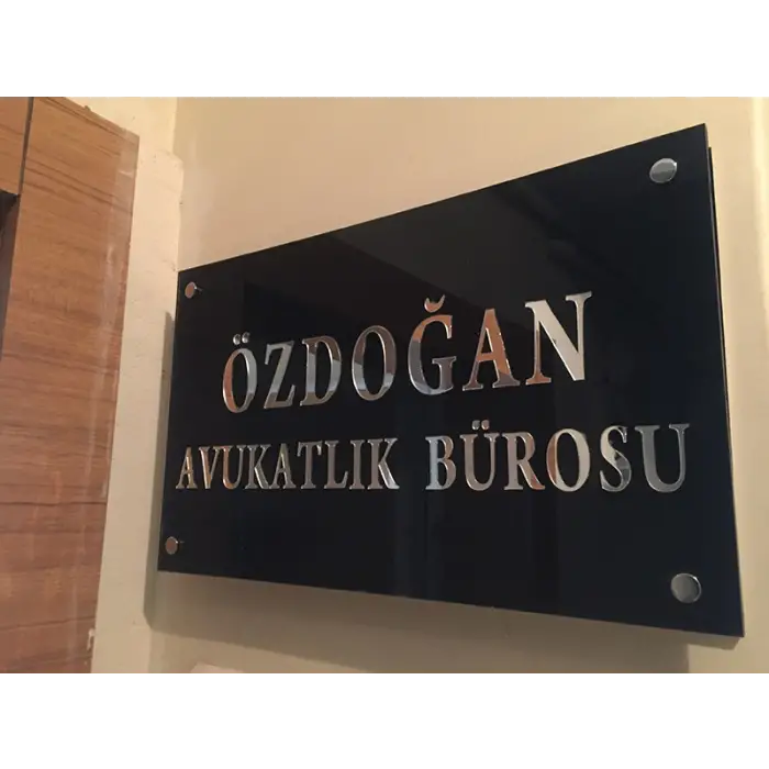 Kabartma Pleksi Kapı ve Duvar Tabelası