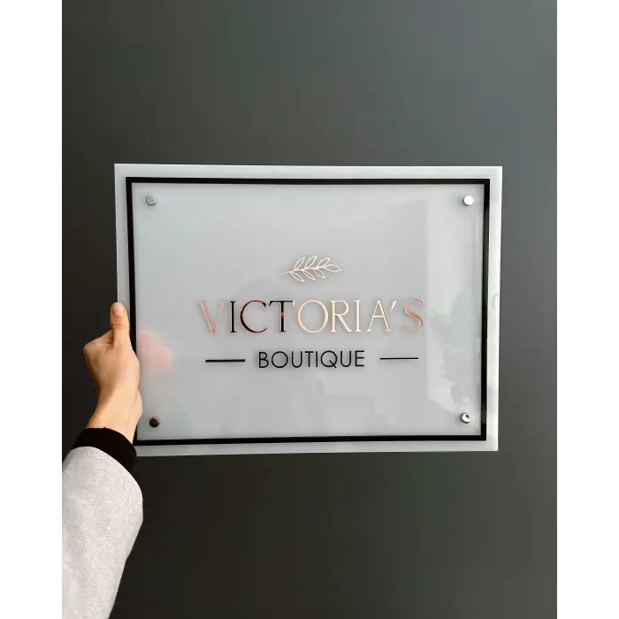 Kabartma Pleksi Kapı ve Duvar Tabelası