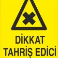 Dikkat Tahriş Edici Madde Levhası Dikey