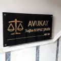 Kabartma Pleksi Kapı ve Duvar Tabelası