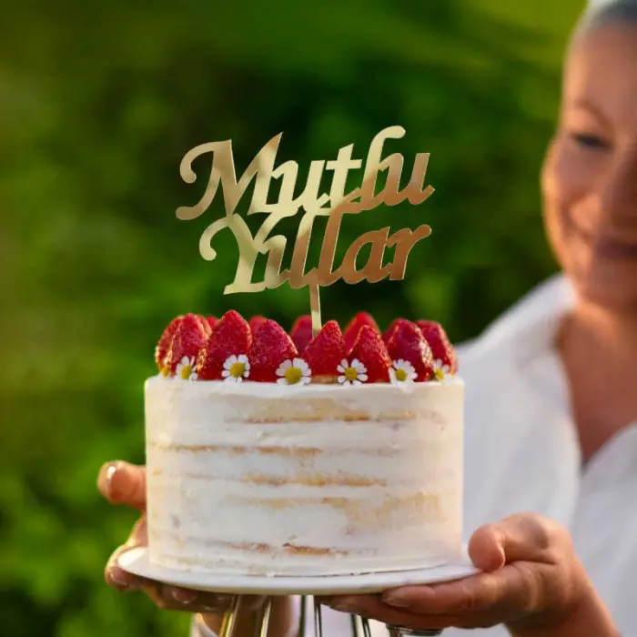 Mutlu Yıllar Yazılı Pleksi Pasta Süsü