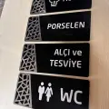 Gümüş Seri Yönlendirme Tabela Levha