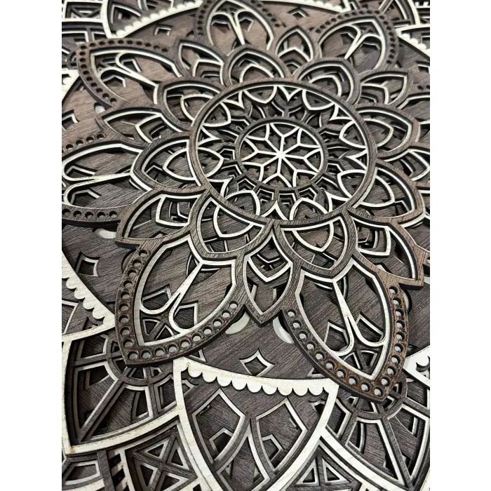 Ahşap Dekoratif Floral Mandala Duvar Dekorasyonu (40 cm)