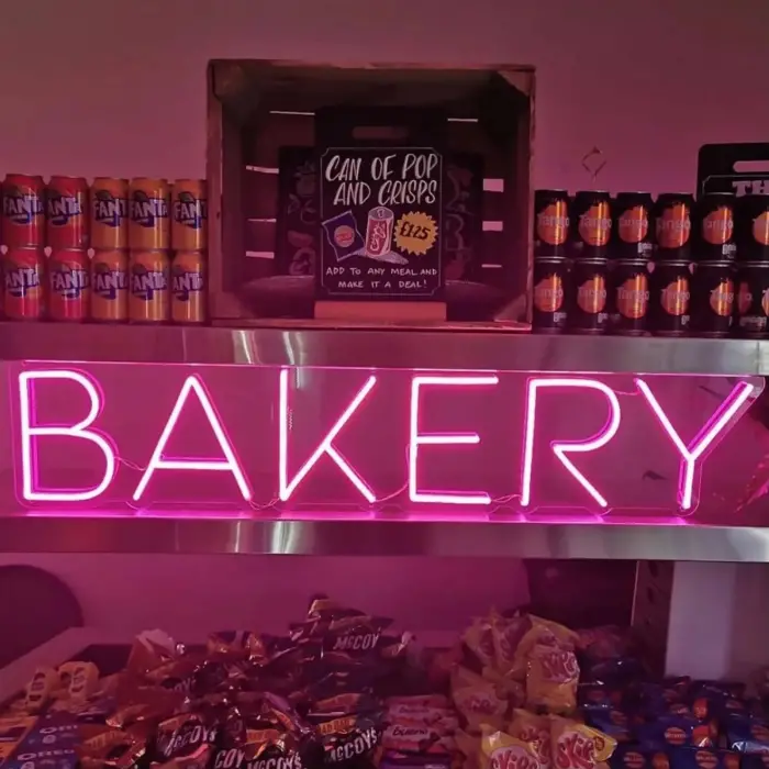 Bakery Temalı Pembe Dekoratif Neon Led Levha