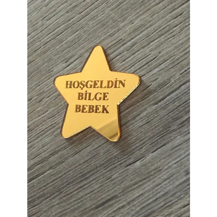 İsim Yazılı Yıldız Özel Kesimli Aynalı Pleksi Gold & Gümüş