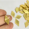 2 cm Baklava Dilimi Kendinden Yapışkanlı Pleksi Mozaik Ayna – Gold ve Gümüş Renk Seçenekli