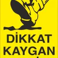 Dikkat Kaygan Zemin Kayma Düşme Piktogramlı İş Güvenliği Levhası