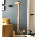 Zürafa Dekorlu Ahşap Boy Ölçer