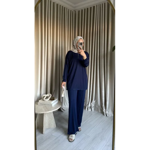 FERMUAR DETAYLI TAKIM MAVİ