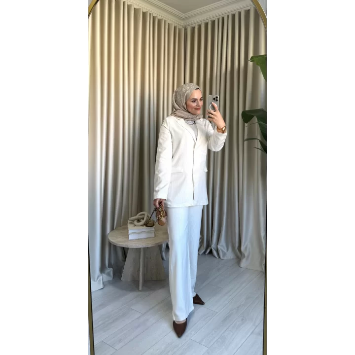 ÇİZGİLİ TAKIM BEYAZ