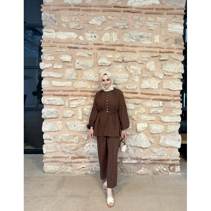 DÜĞME DETAYLI TAKIM KAHVE