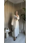 KEMERİ TOKALI ELBİSE EKRU