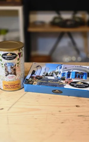 Madamın Kahvesi Ada Esintisi 250 Gr + Madamın Bademli Kurabiyesi 250 Gr