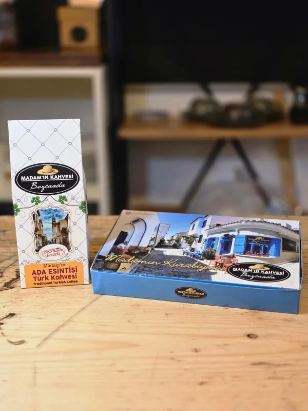 Ada Esintisi & Bademli Kurabiye