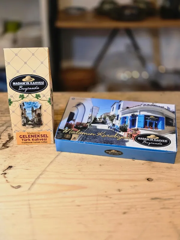 Geleneksel Türk Kahvesi 100gr & Bademli Kurabiye