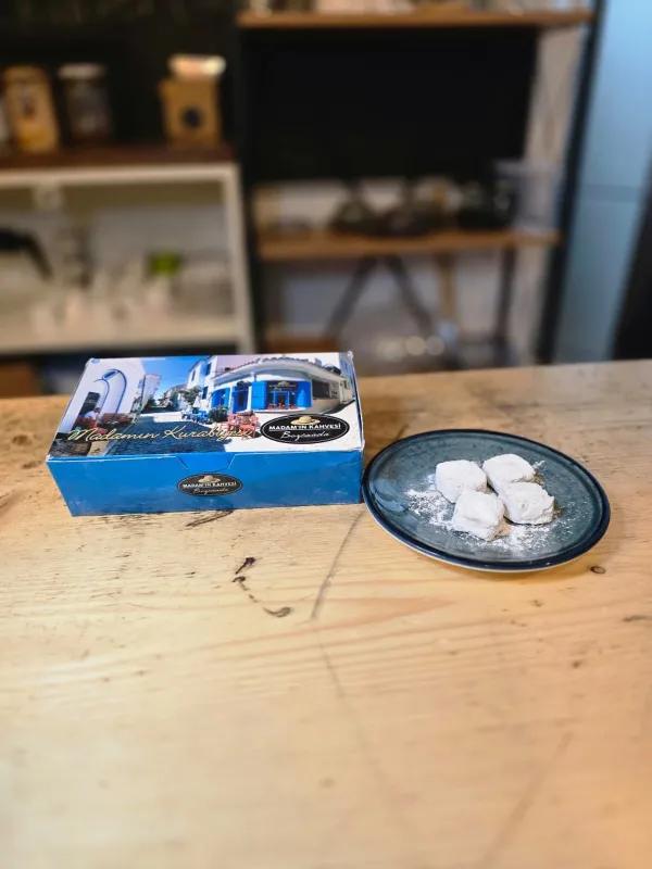 Madamın Bademli Kurabiyesi 500gram