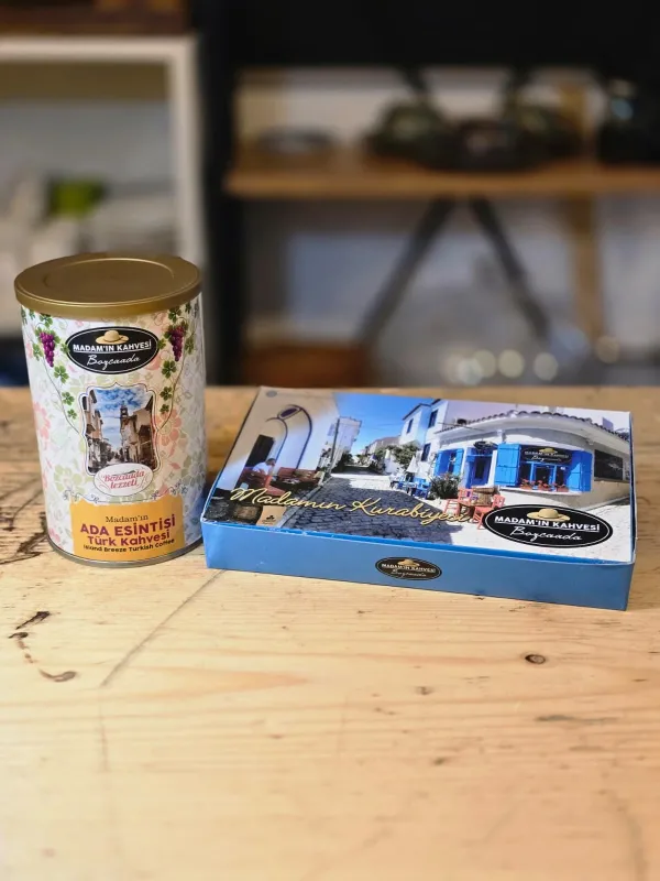 Madamın Kahvesi Ada Esintisi 250 Gr + Madamın Bademli Kurabiyesi 250 Gr