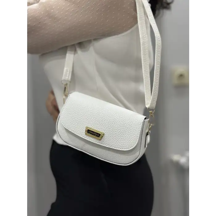 Beyaz cilt jessi çanta