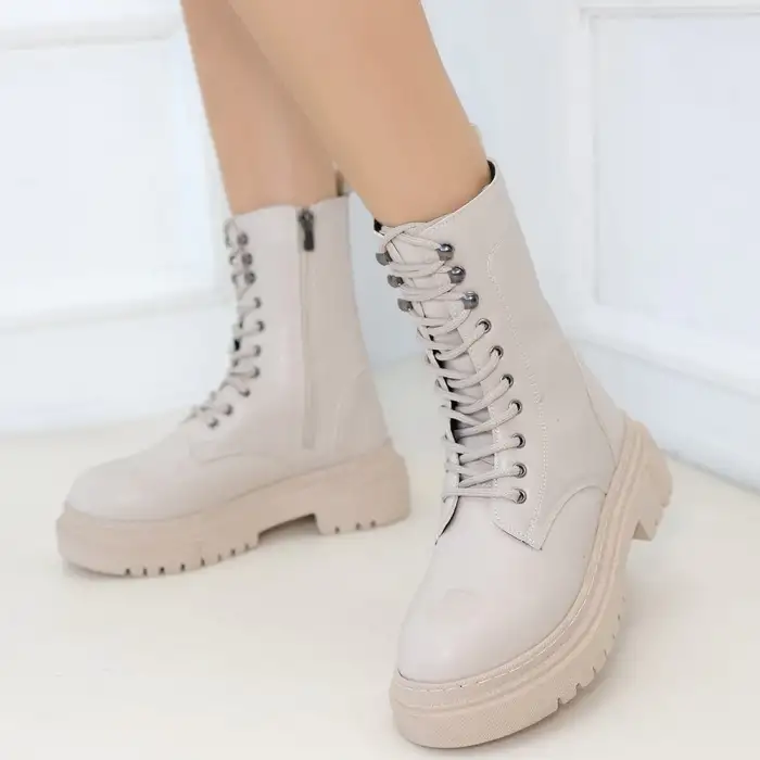 Caxa Bej Cilt Bağcıklı Bot